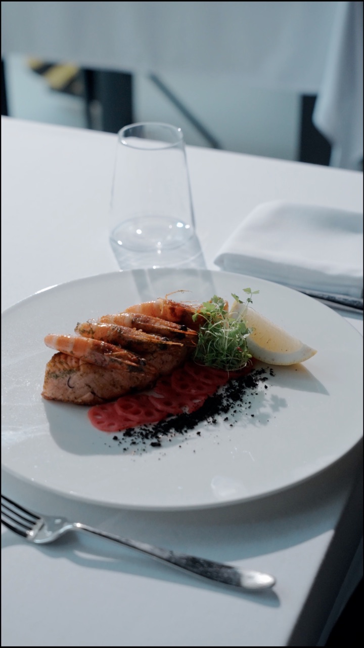 Restaurant Campaign still 7